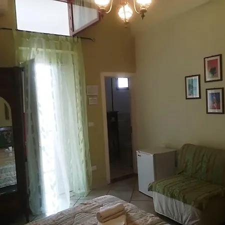 Da Mesciu Nzinu Bed & Breakfast Sannicola