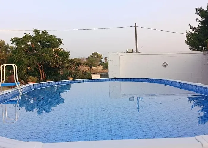 Da Mesciu Nzinu Bed & Breakfast 3*